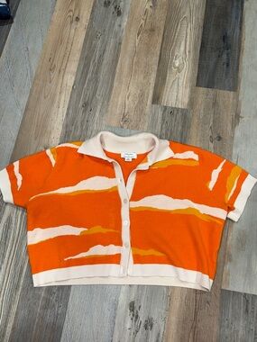 Labelrail x Francesca perks Orange Short-Sleeve Button sweater